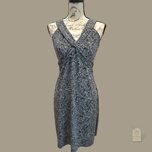 Ann Taylor LOFT Petite 10P Sleeveless Dress Black White V-Neck Tie Back Midi